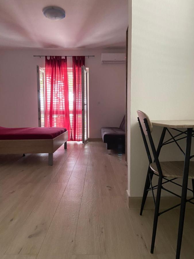 Apartmani Ortolio วิกานย์ ภายนอก รูปภาพ